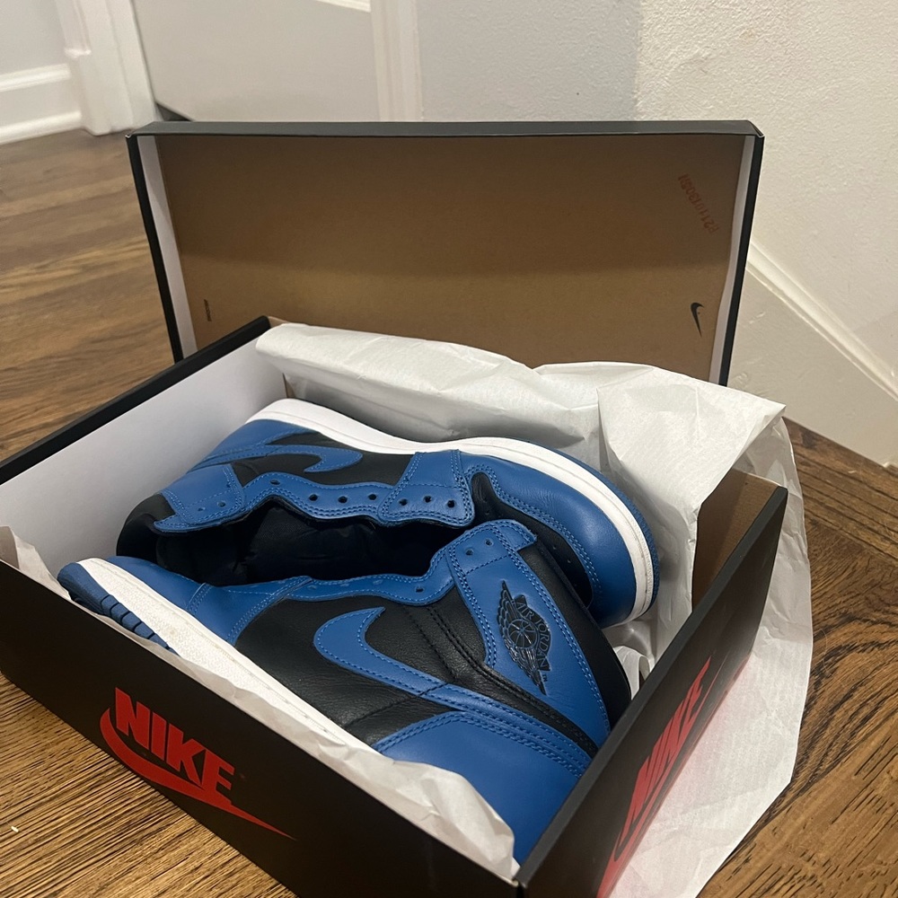 Air Jordan 1 Retro High OG Royal